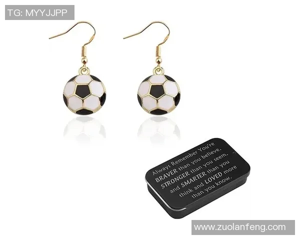 足球明星耳环高清图片赏析展现个性与时尚魅力